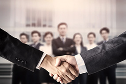 如何追讨信用卡多次逾期产生的费用？